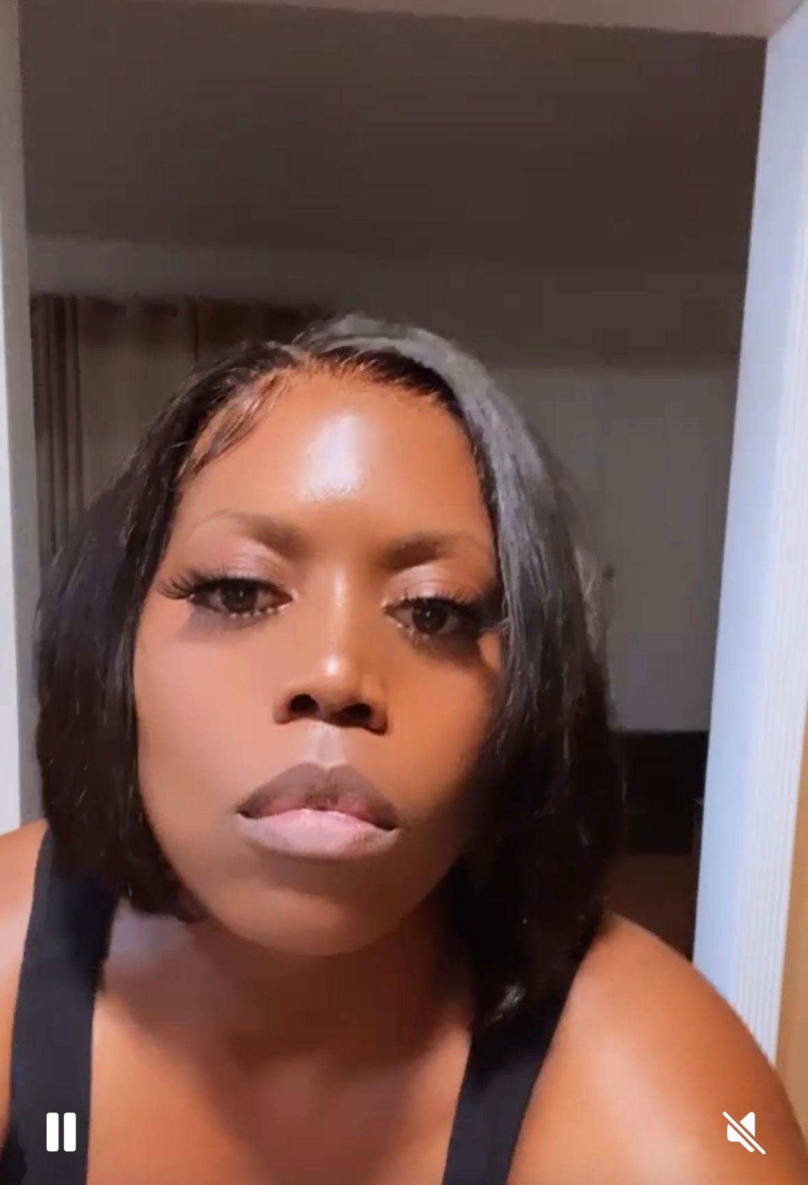 10” Used lace wig- bob straight hair